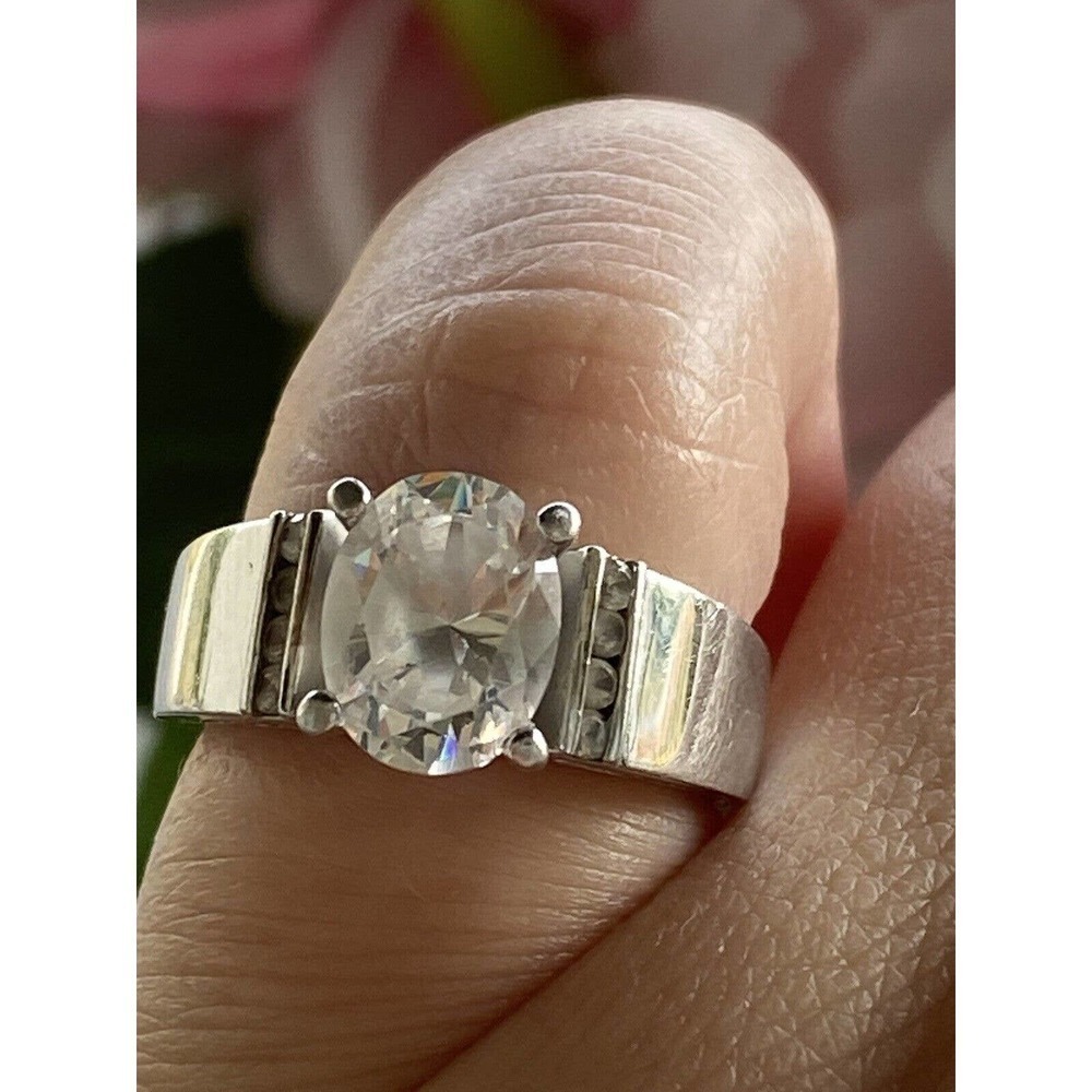 GW 925 CZ Sterling Silver Ring 4.51g Size 5 Marked Flaw Scratches